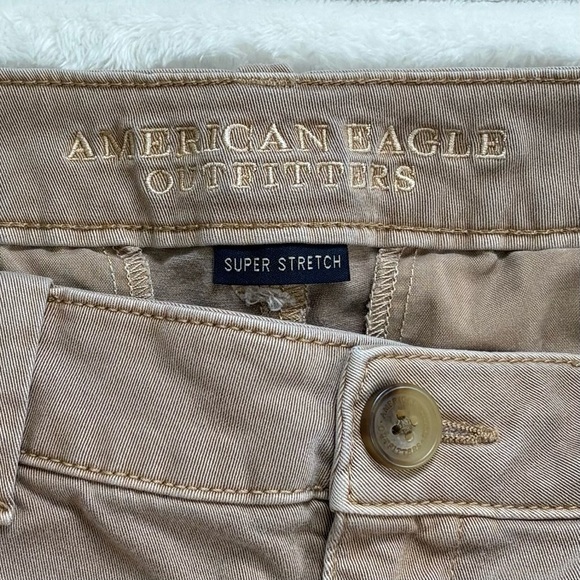 American Eagle Outfitters Super Stretch Midi Shorts Size 6 - Picture 3 of 6